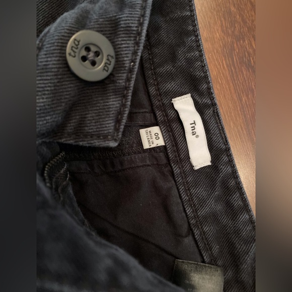 Aritzia TNA Troop Cargo Pants - Picture 2 of 3